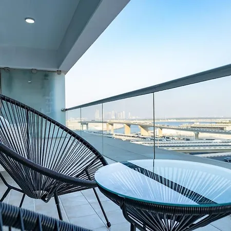 Awesome 1-Bedroom Apartment Perfect For 4 In Business Bay Dubai Exterior photo